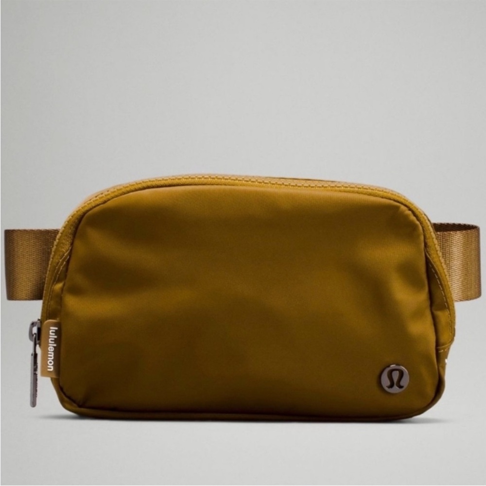 Lulu lemon brown belt bag